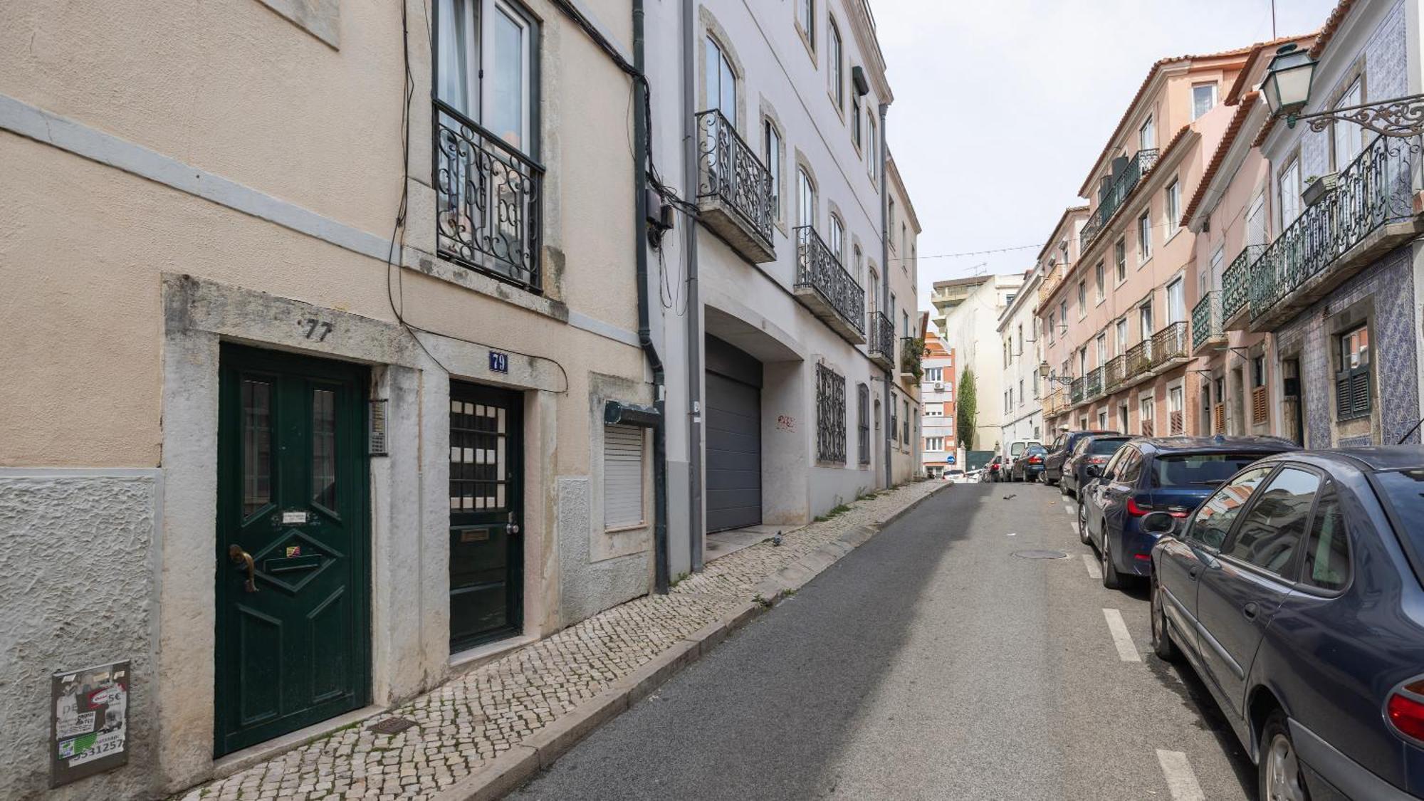 Sunny Design Apt In Praca Das Flores By Lovelystay Lisboa المظهر الخارجي الصورة
