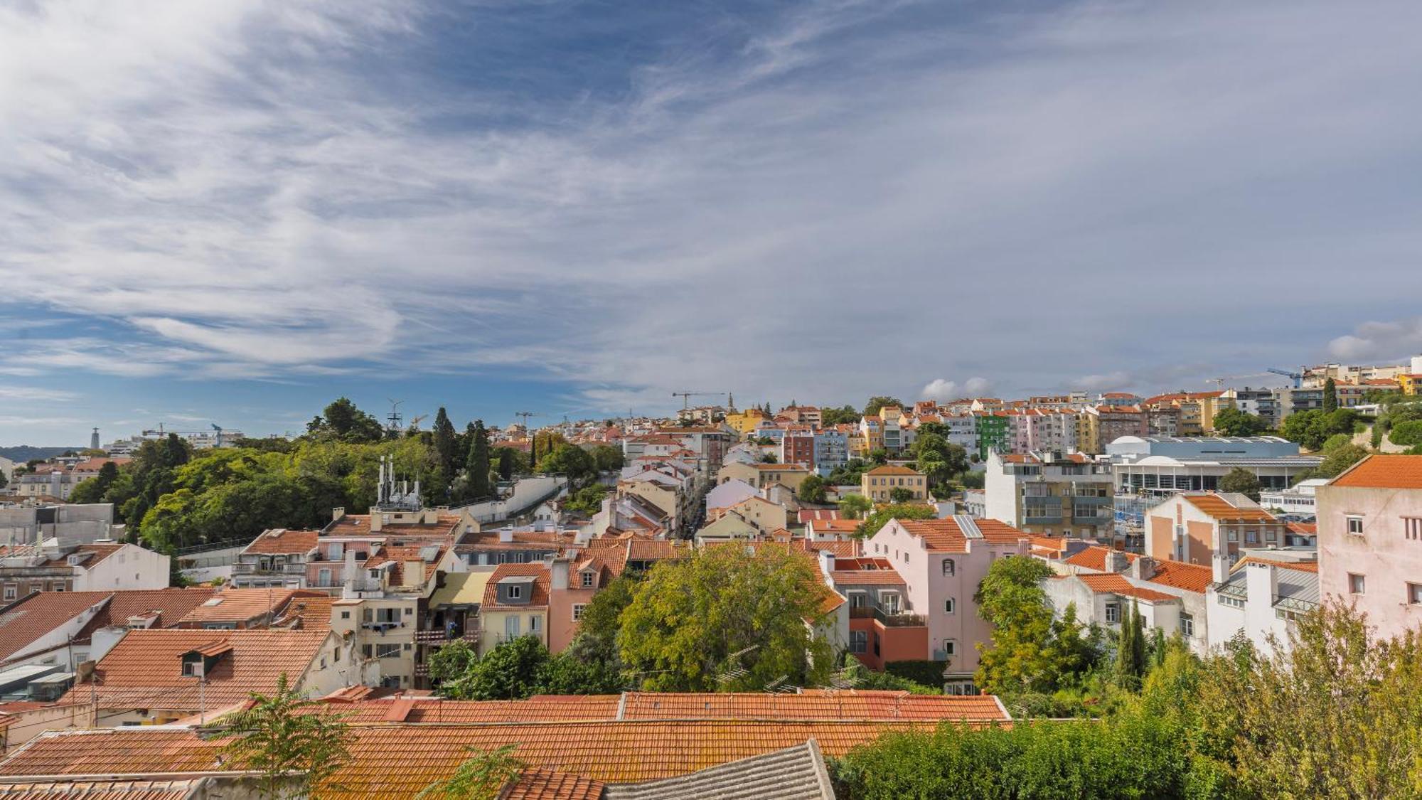 Sunny Design Apt In Praca Das Flores By Lovelystay Lisboa المظهر الخارجي الصورة