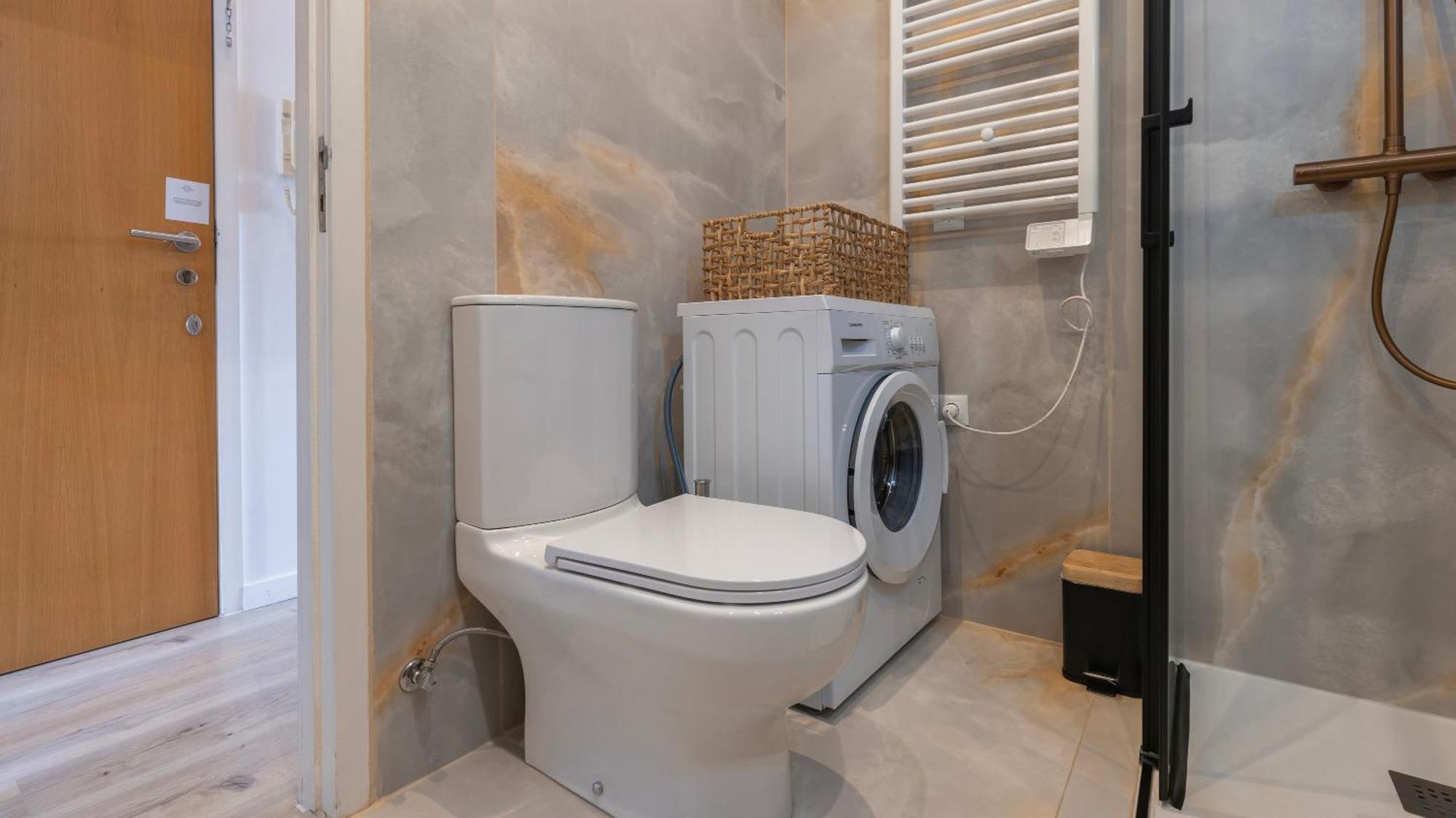 Sunny Design Apt In Praca Das Flores By Lovelystay Lisboa المظهر الخارجي الصورة