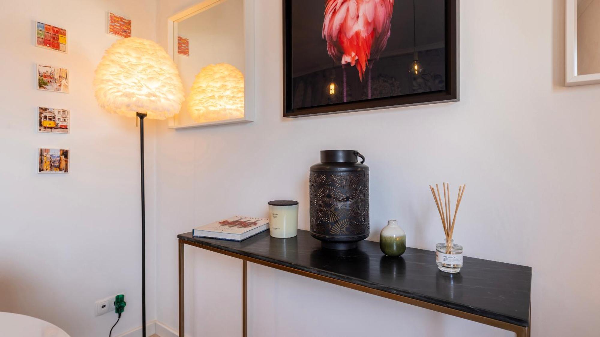 Sunny Design Apt In Praca Das Flores By Lovelystay Lisboa المظهر الخارجي الصورة