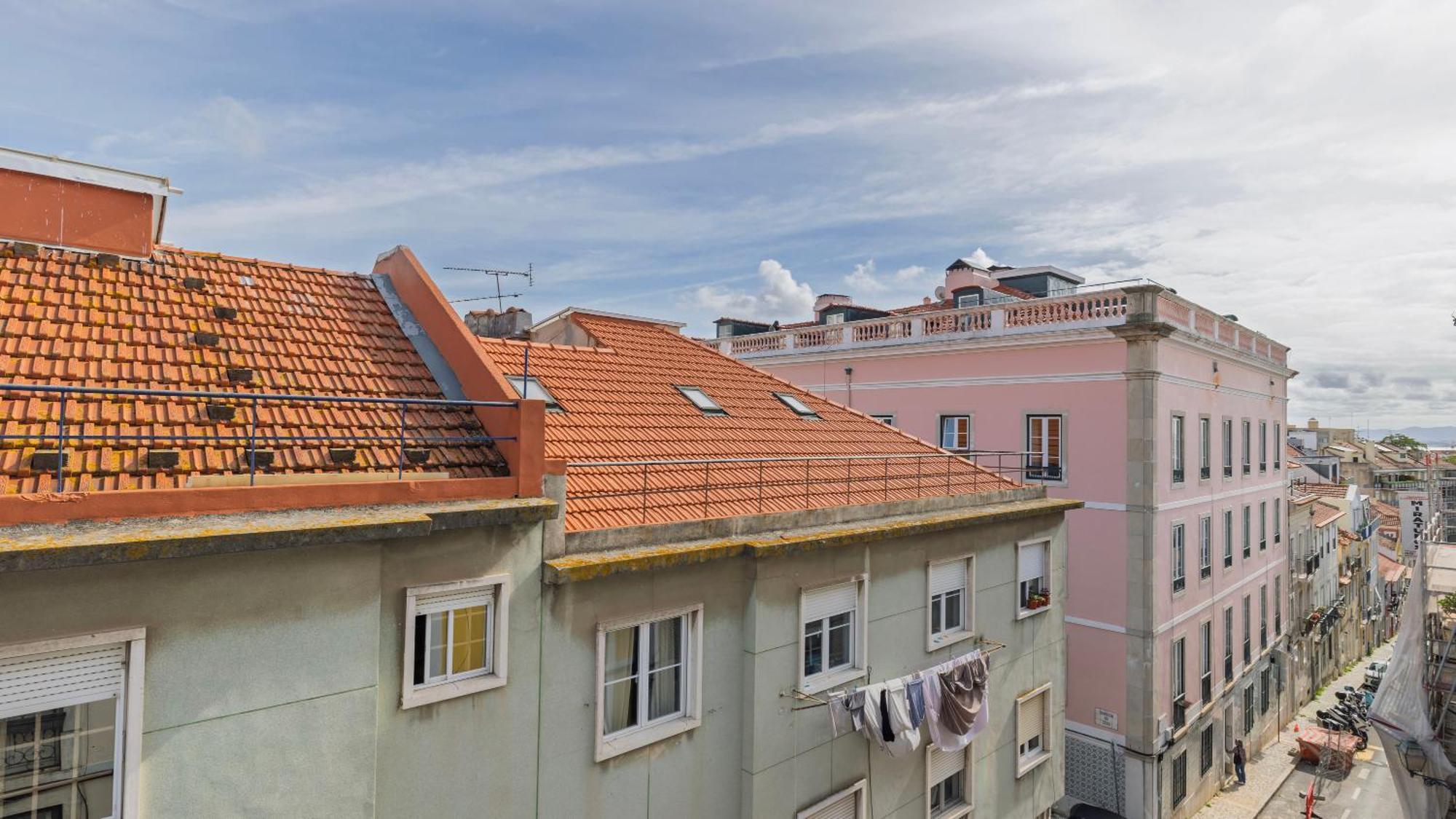 Sunny Design Apt In Praca Das Flores By Lovelystay Lisboa المظهر الخارجي الصورة