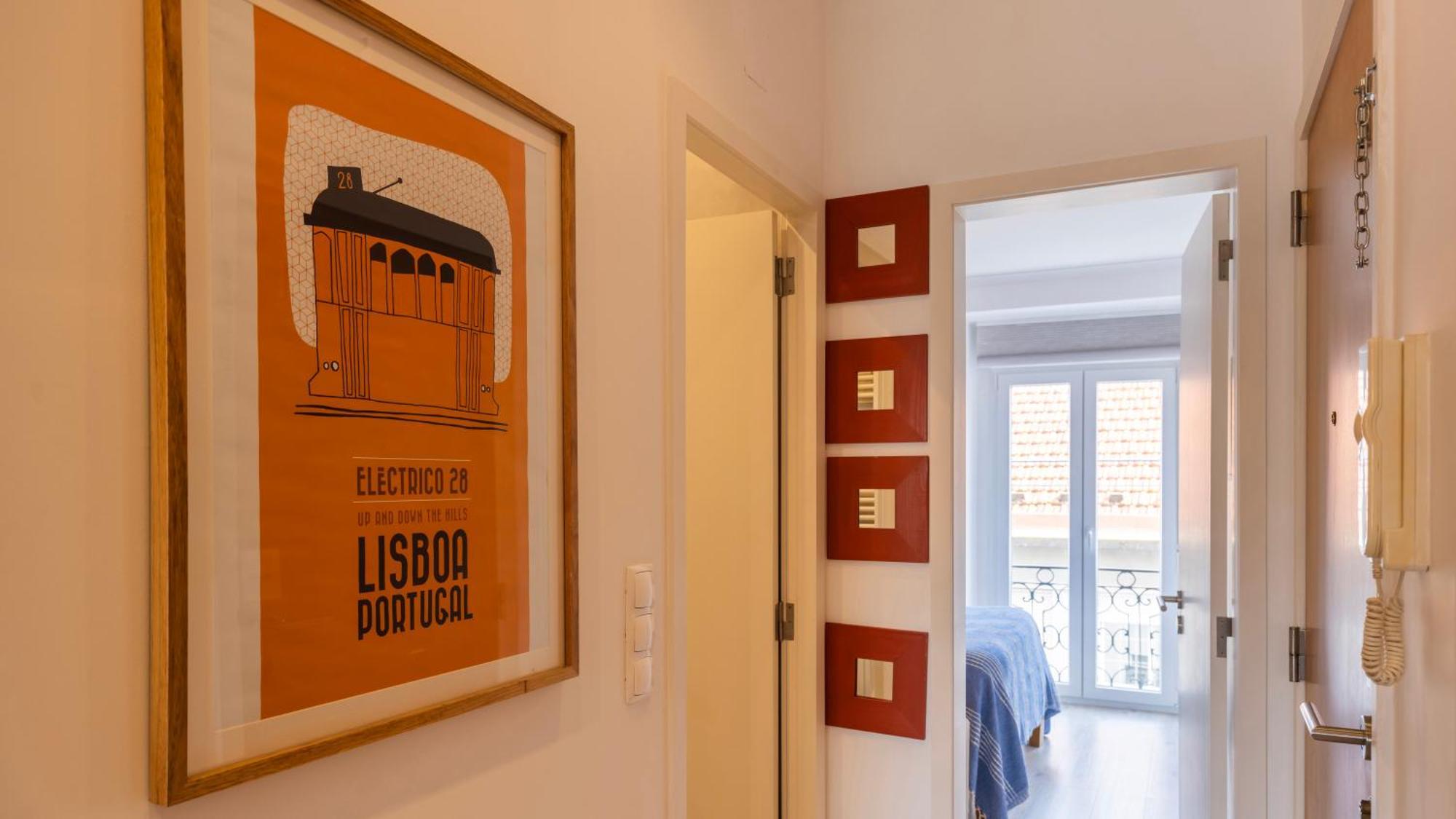 Sunny Design Apt In Praca Das Flores By Lovelystay Lisboa المظهر الخارجي الصورة