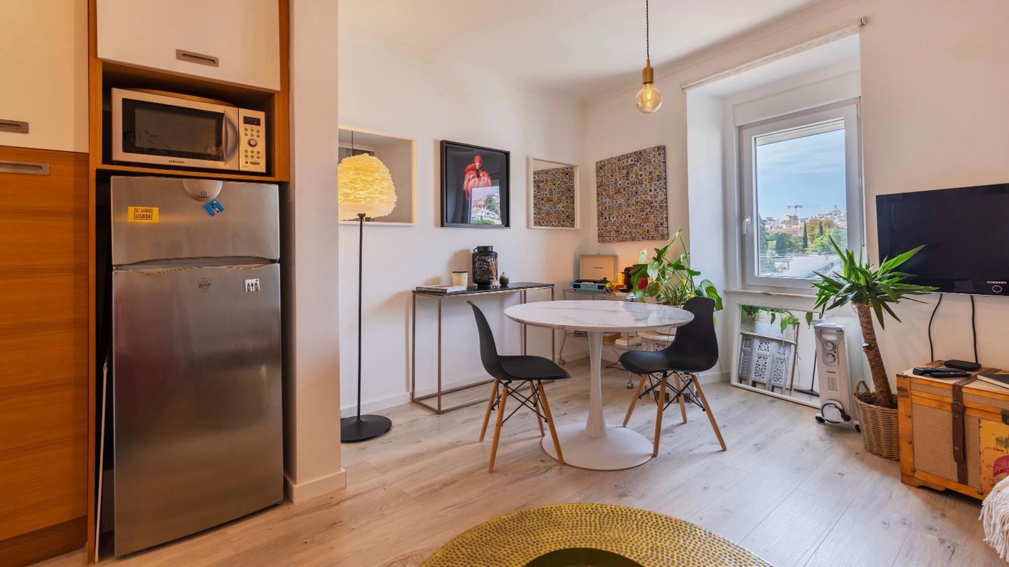 Sunny Design Apt In Praca Das Flores By Lovelystay Lisboa المظهر الخارجي الصورة