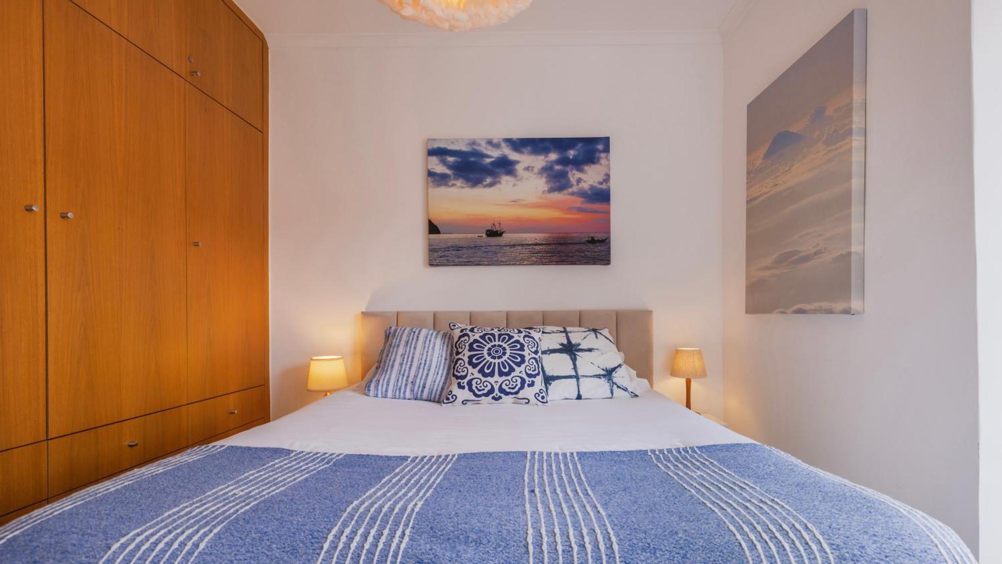 Sunny Design Apt In Praca Das Flores By Lovelystay Lisboa المظهر الخارجي الصورة